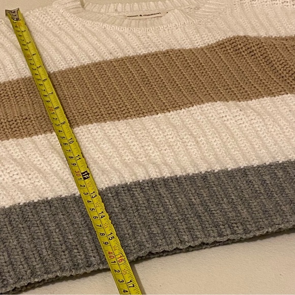 Moon & Madison Women’s Anthropologie Striped Knit Sweater M Cropped Boxy Boho - Picture 9 of 9